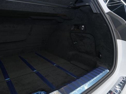 Used 2026 Mercedes-Benz Maybach GLS 600 4MATIC image 43