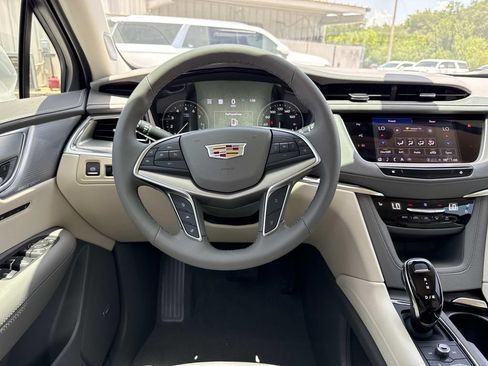 New 2026 Cadillac XT5 Premium Luxury w/ Driver Assist Package AWD/4WD image 17