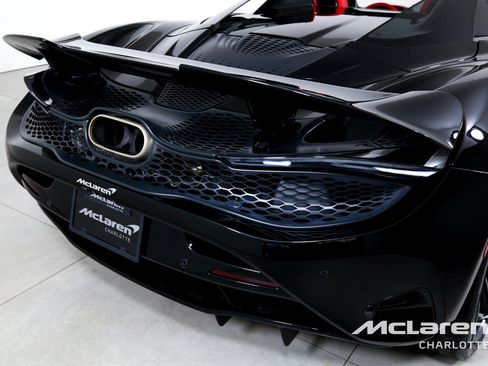 New 2026 McLaren 750S Spider RWD image 33