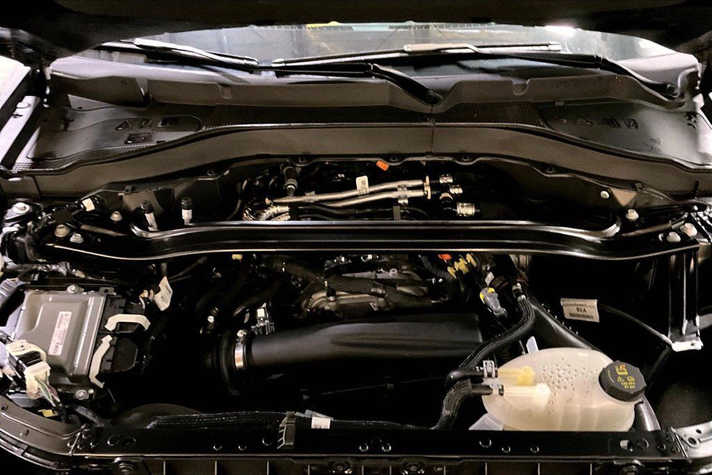 Certified 2025 Ford Explorer ST-Line AWD/4WD image 29