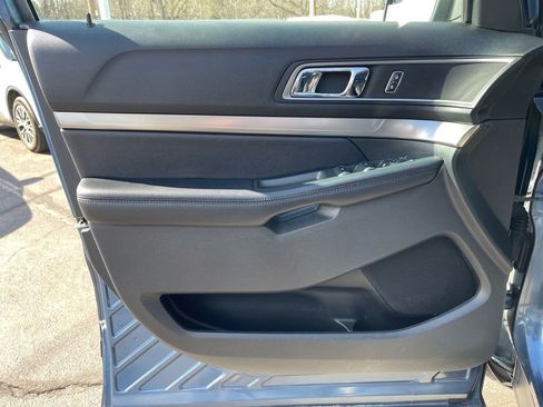 Used 2018 Ford Explorer XLT w/ Class II Trailer Tow Package image 14