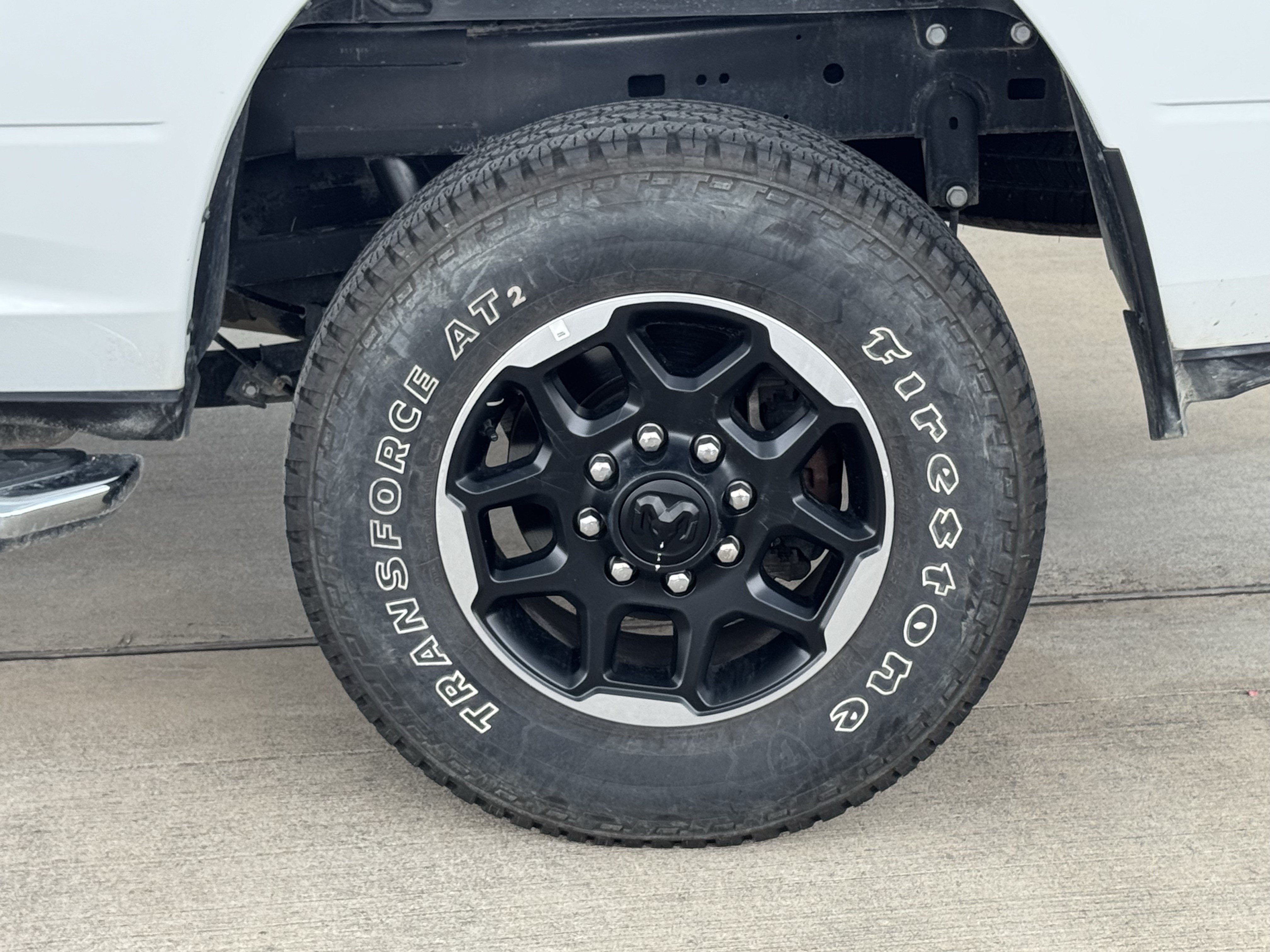 Used 2025 RAM 2500 Laramie AWD/4WD image 8