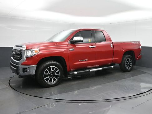 Used 2018 Toyota Tundra SR5 w/ TRD Off Road Package AWD/4WD image 3