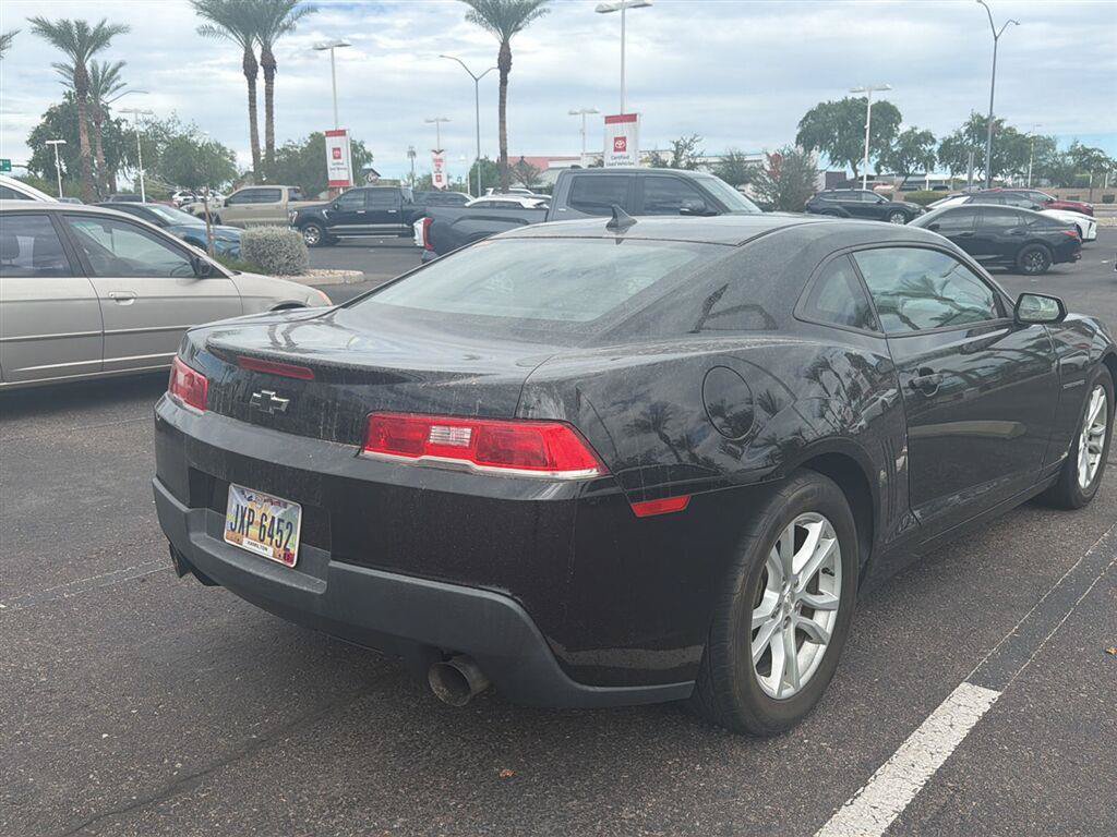 Used 2015 Chevrolet Camaro LS RWD image 4