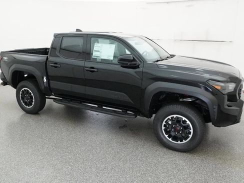 New 2025 Toyota Tacoma TRD Off-Road image 17