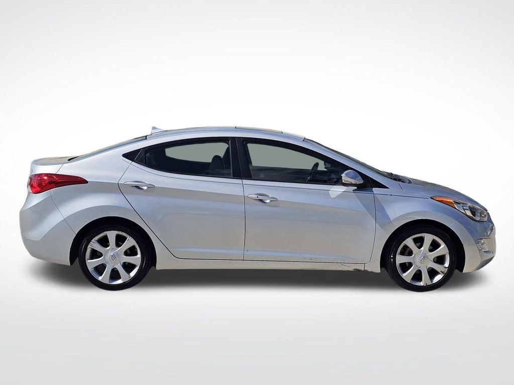 Used 2012 Hyundai Elantra Limited w/ Technology Pkg 5 FWD image 17