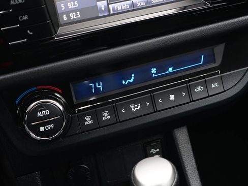 Used 2016 Toyota Corolla S image 17