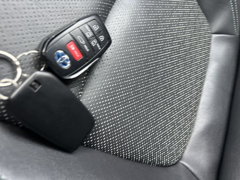 Used 2023 Toyota Sienna XSE image 20