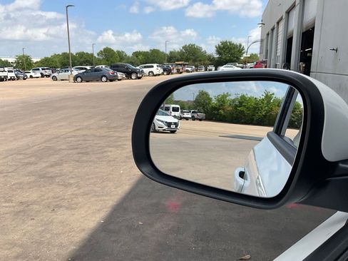 Used 2025 Kia Soul LX w/ LX Technology Package image 17