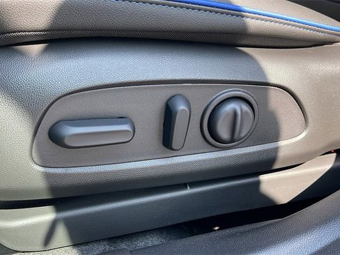 New 2025 Buick Envista Sport Touring w/ Convenience I Package image 11