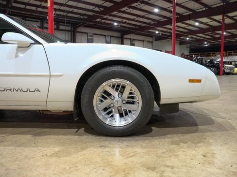 Used 1991 Pontiac Firebird Formula image 11