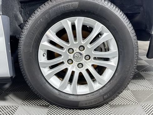 Used 2016 Toyota Sienna XLE FWD image 4