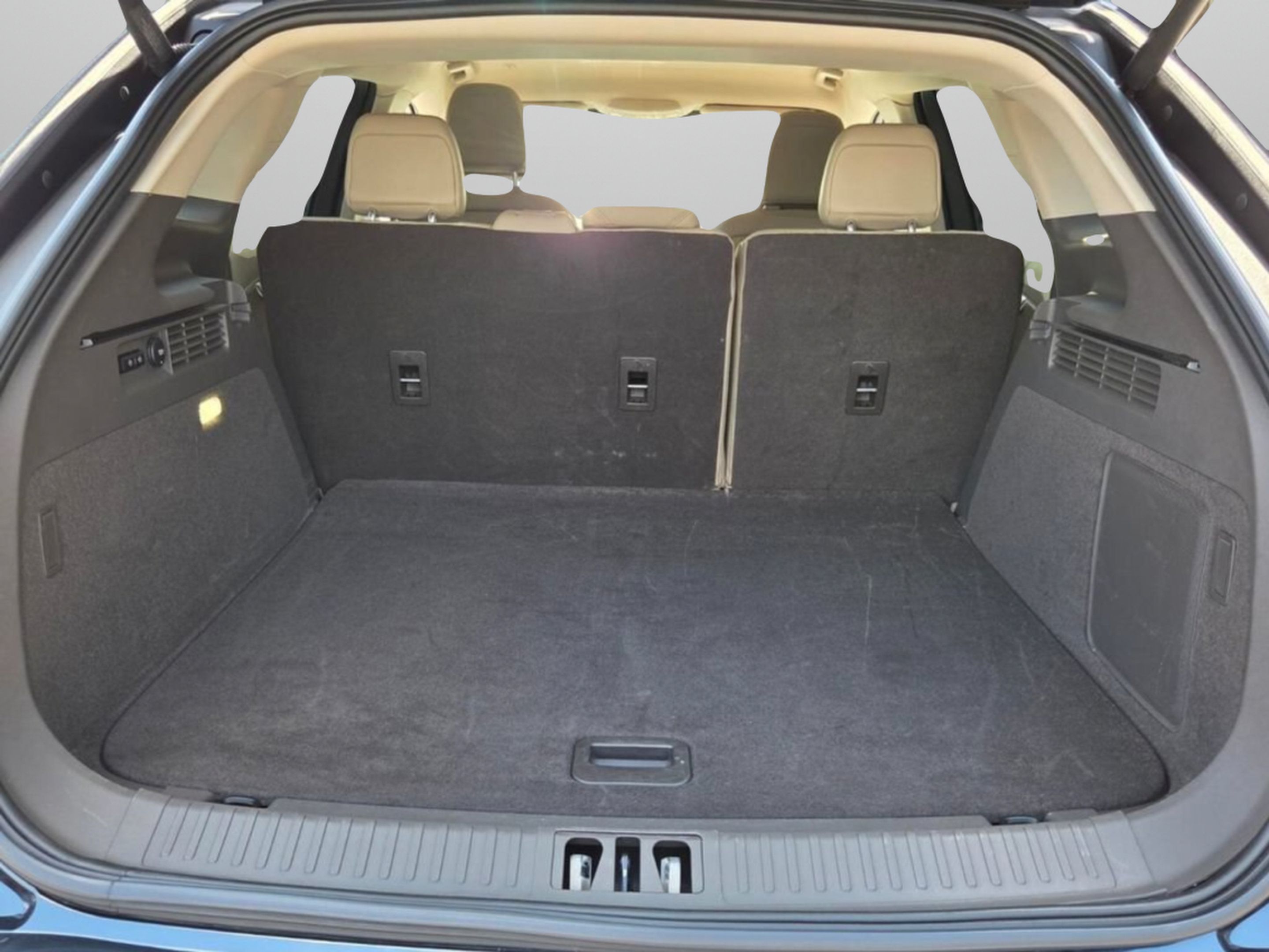 Used 2023 Lincoln Nautilus AWD w/ Premium Package image 16