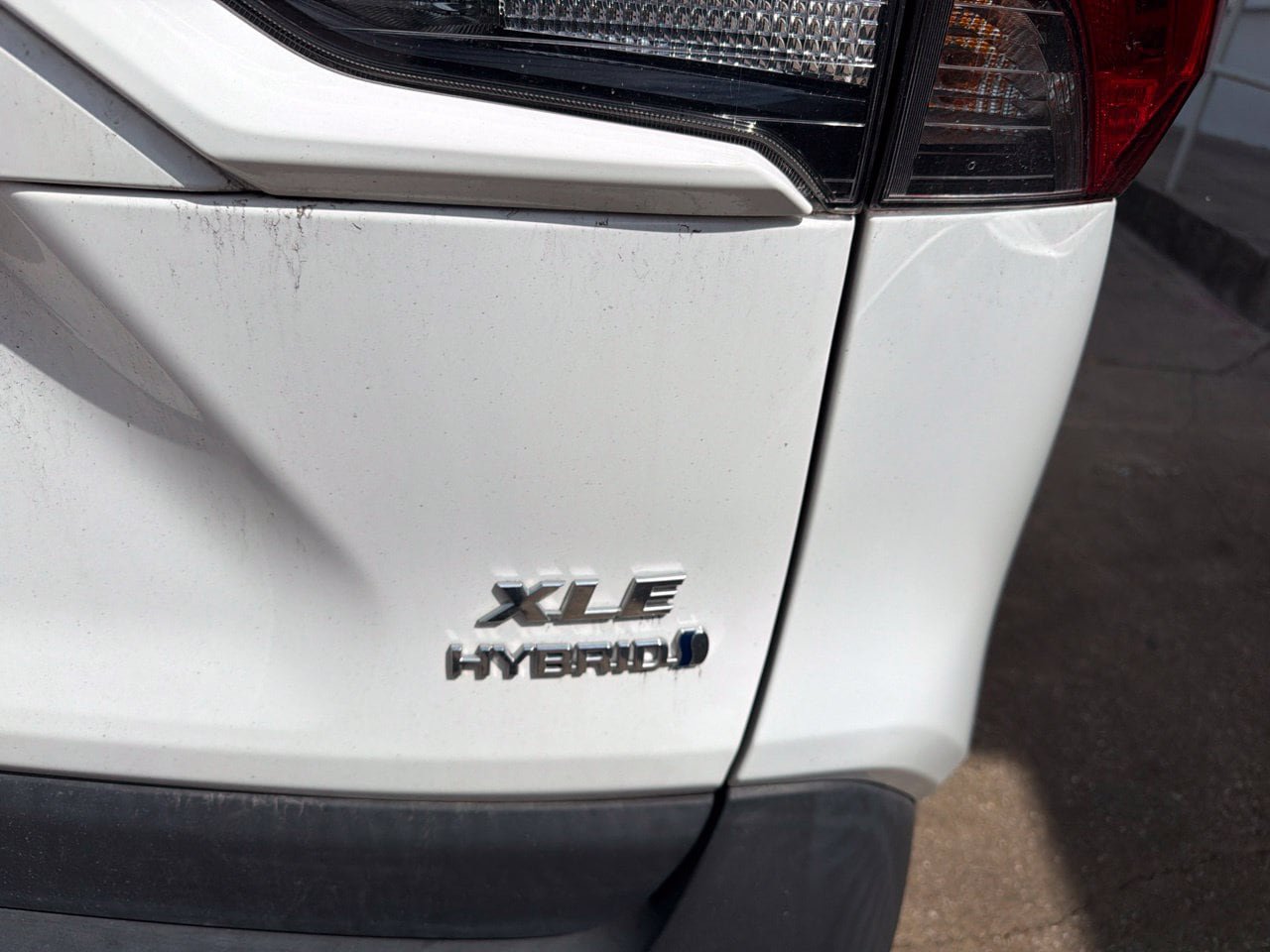 Used 2022 Toyota RAV4 XLE w/ Convenience Package AWD/4WD image 9