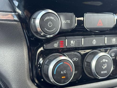 Used 2024 RAM 1500 Laramie image 19