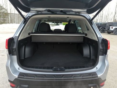 Used 2023 Subaru Forester Premium image 28