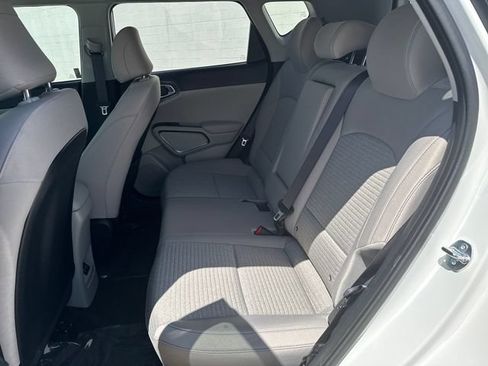 Used 2025 Kia Soul EX FWD image 27
