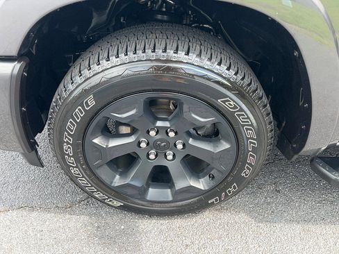 Used 2025 RAM 1500 Big Horn AWD/4WD image 9