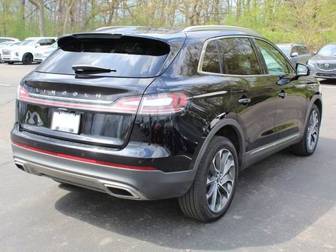 Used 2023 Lincoln Nautilus Reserve AWD/4WD image 3