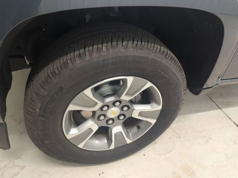 Used 2019 Chevrolet Colorado Z71 AWD/4WD image 7