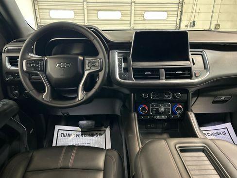Used 2024 Chevrolet Suburban RST w/ Luxury Package AWD/4WD image 4