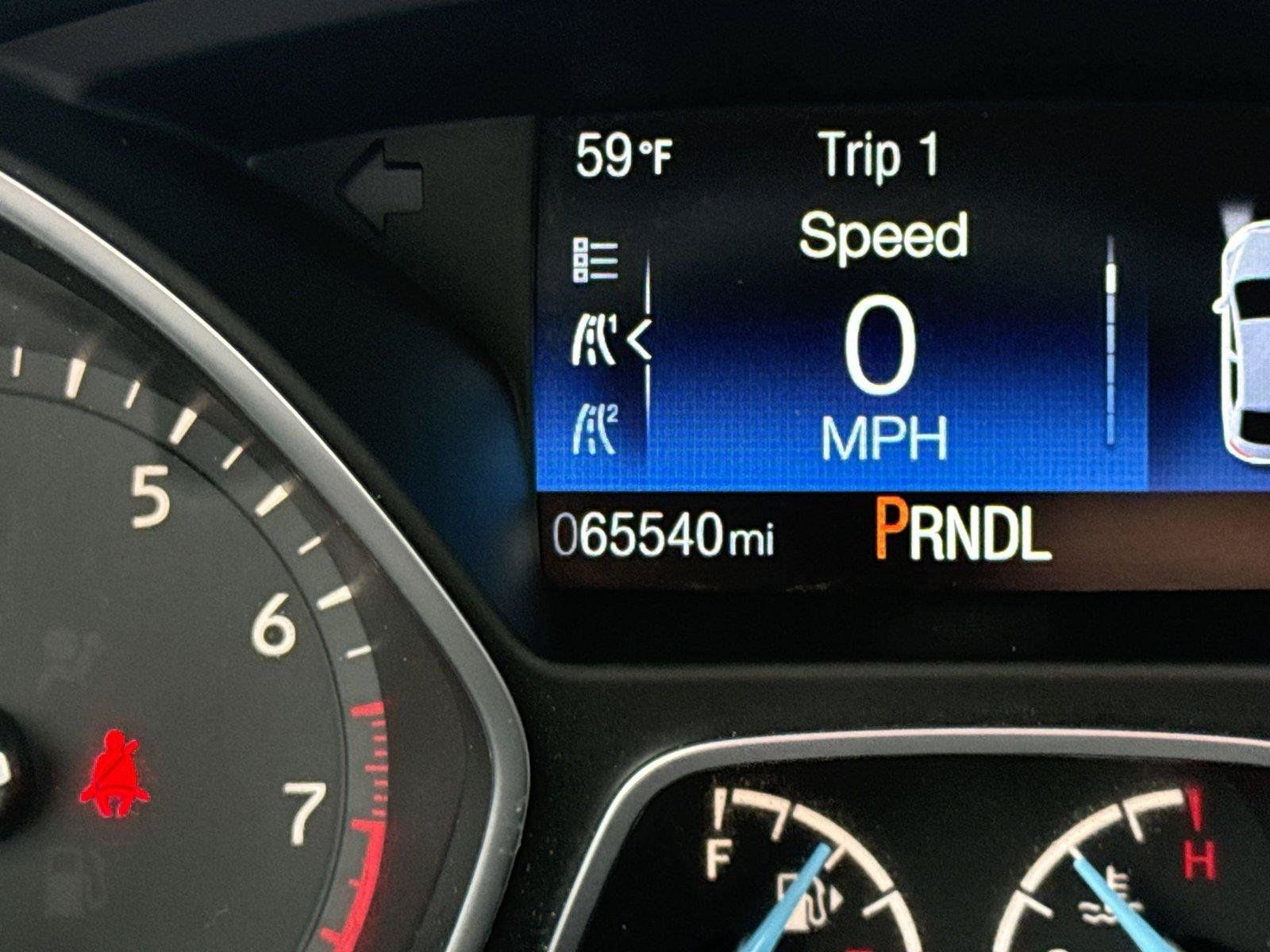Used 2016 Ford Focus SE w/ SE Power Seat Package FWD image 28