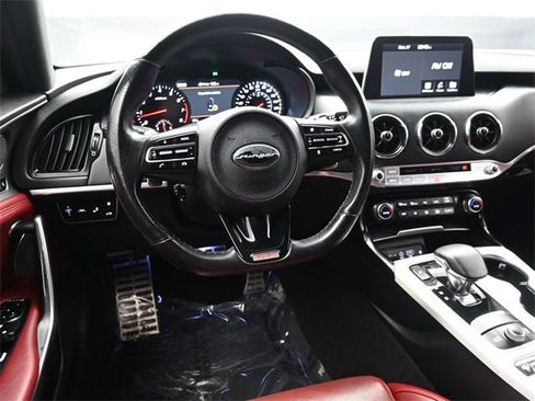Used 2020 Kia Stinger GT2 image 20