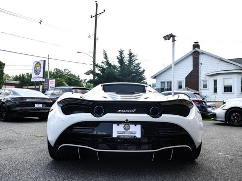 Used 2020 McLaren 720S Spider RWD image 15