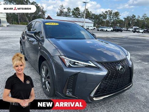 Used 2022 Lexus UX 200 F Sport image 1