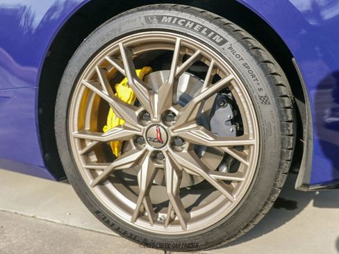 Used 2025 Chevrolet Corvette Stingray Premium Conv w/ Z51 Performance Package image 63