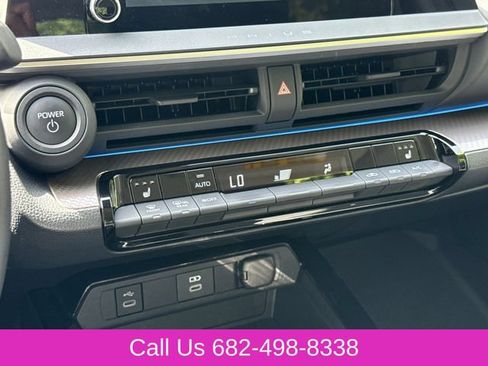Used 2023 Toyota Prius XLE FWD image 25