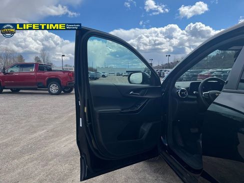 Used 2025 Chevrolet Equinox LT image 14