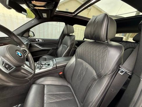 Used 2021 BMW X5 M50i w/ Premium Package image 20