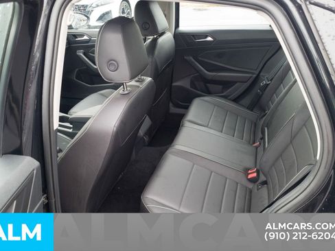 Used 2024 Volkswagen Jetta SE image 17