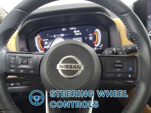 Used 2021 Nissan Rogue Platinum FWD image 18