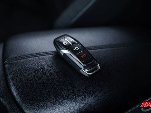 Used 2016 Ford Mustang Shelby GT350 w/ Track Package image 91