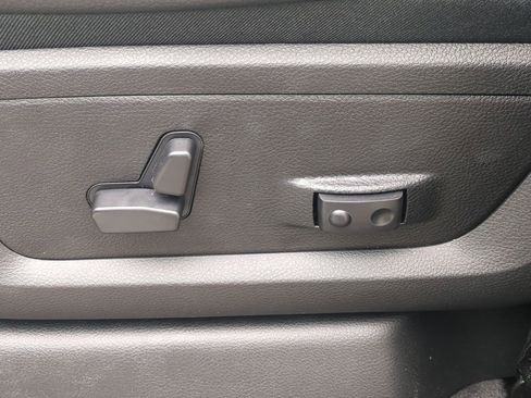 New 2026 RAM 3500 Laramie AWD/4WD image 20