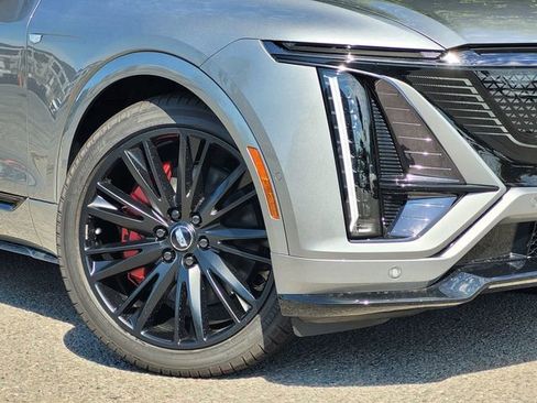 New 2026 Cadillac Lyriq V image 3