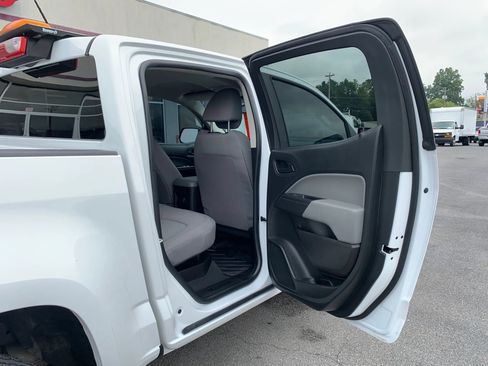 Used 2019 Chevrolet Colorado W/T w/ WT Convenience Package AWD/4WD image 24