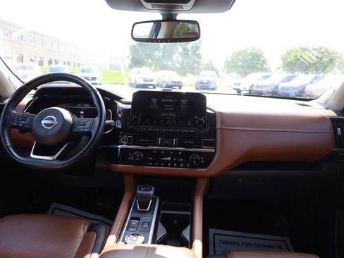 Used 2022 Nissan Pathfinder Platinum w/ Cargo Package AWD/4WD image 14