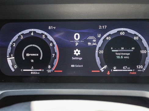 Used 2025 Toyota Tacoma TRD Off-Road AWD/4WD image 17