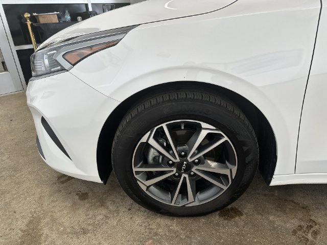 Certified 2024 Kia Forte LXS FWD image 27