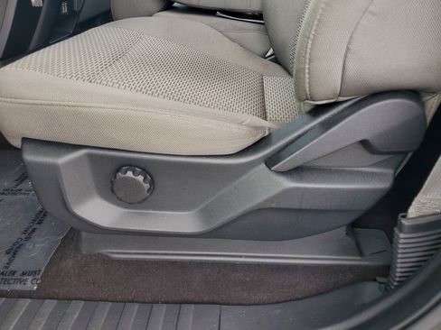 Used 2020 Ford F150 XLT image 12