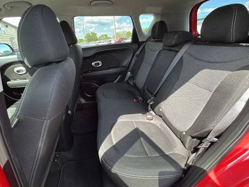 Used 2017 Kia Soul + FWD image 30