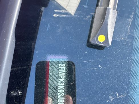 Used 2018 Ford Edge Titanium w/ Equipment Group 301A image 10