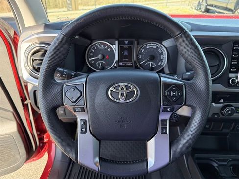 Used 2022 Toyota Tacoma SR5 image 23
