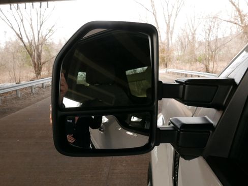 Used 2019 Ford F450 XLT w/ XLT Premium Package image 21