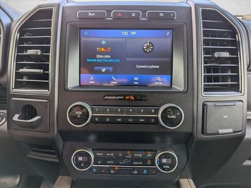 Used 2020 Ford Expedition Limited image 14