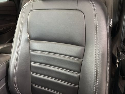 Used 2019 Ford Escape SEL FWD image 19