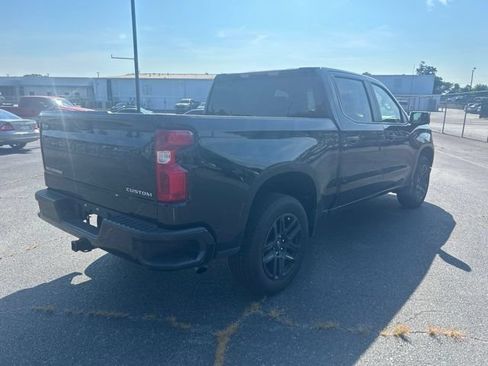 Used 2024 Chevrolet Silverado 1500 Custom RWD image 4